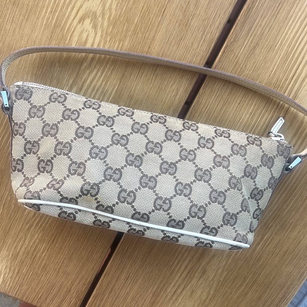 Authentic Gucci GG Canvas Classic Pochette In Classic Brown - Picture 7 of 11